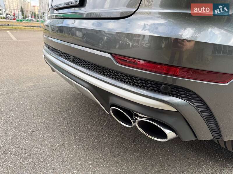 Внедорожник / Кроссовер Audi SQ8 2020 в Киеве