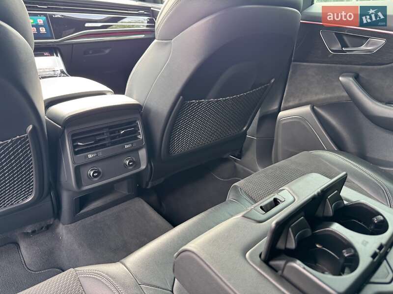 Внедорожник / Кроссовер Audi SQ8 2020 в Киеве