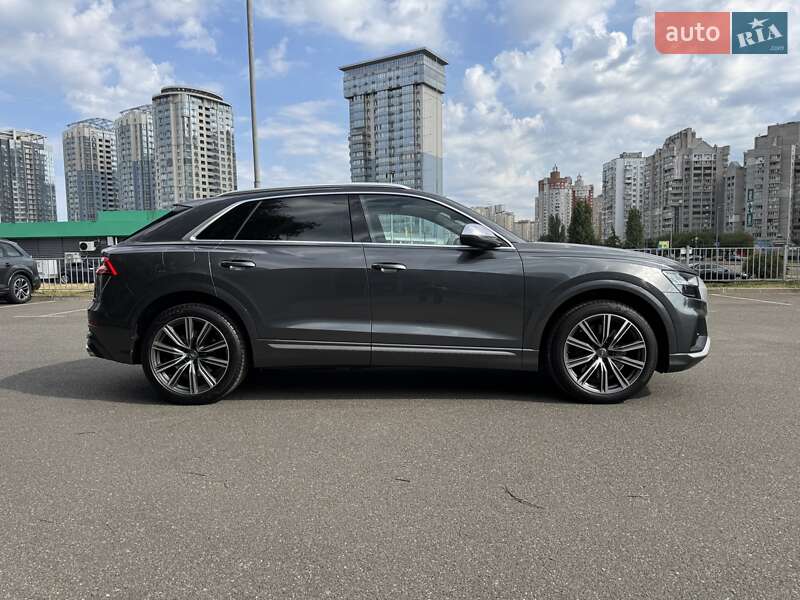 Внедорожник / Кроссовер Audi SQ8 2020 в Киеве