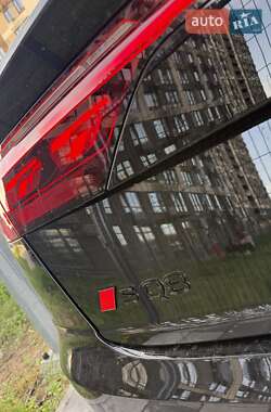 Внедорожник / Кроссовер Audi SQ8 2025 в 