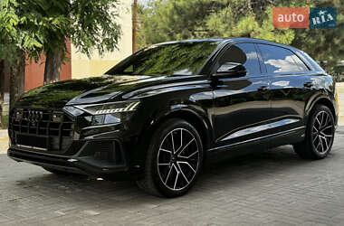 Внедорожник / Кроссовер Audi SQ8 2021 в 