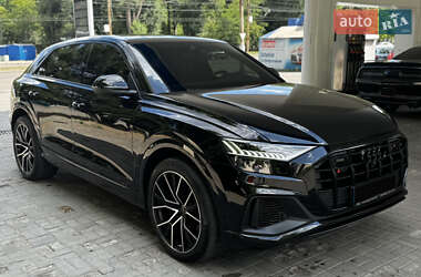 Внедорожник / Кроссовер Audi SQ8 2021 в 