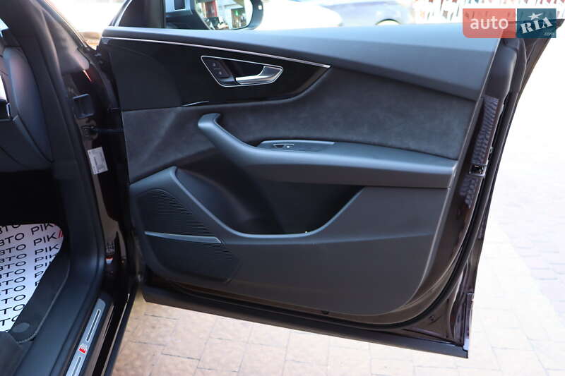 Внедорожник / Кроссовер Audi SQ8 2022 в Львове