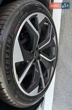 Внедорожник / Кроссовер Audi SQ8 2025 в 
