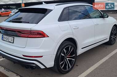 Внедорожник / Кроссовер Audi SQ8 2021 в 
