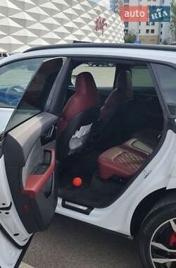 Внедорожник / Кроссовер Audi SQ8 2021 в 