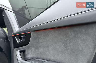 Внедорожник / Кроссовер Audi SQ8 2019 в 