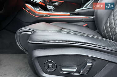 Внедорожник / Кроссовер Audi SQ8 2019 в 
