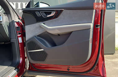 Внедорожник / Кроссовер Audi SQ8 2020 в 
