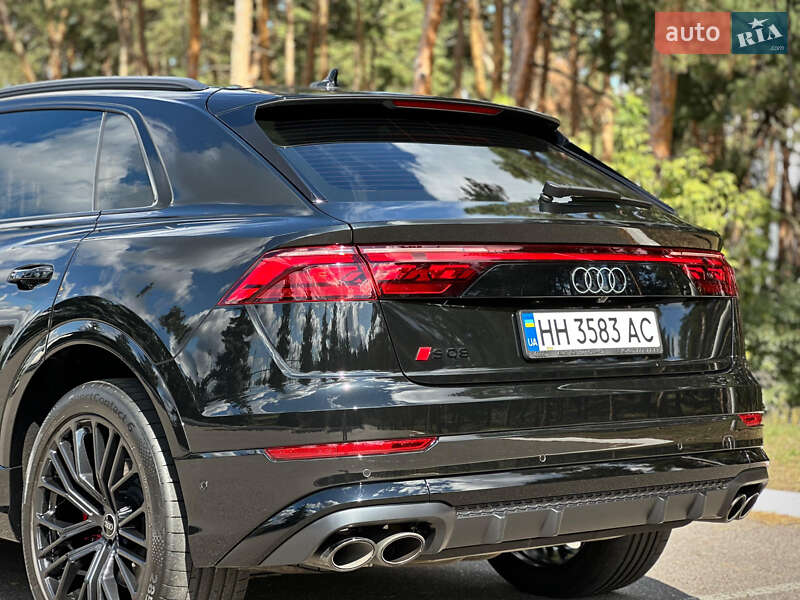 Внедорожник / Кроссовер Audi SQ8 2025 в Киеве