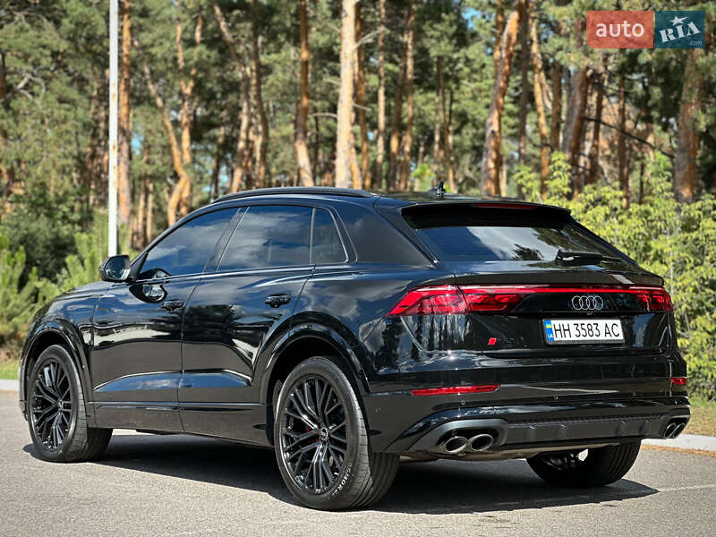 Внедорожник / Кроссовер Audi SQ8 2025 в Киеве