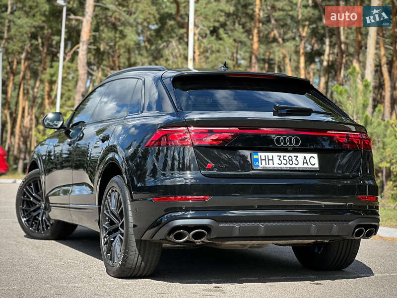 Внедорожник / Кроссовер Audi SQ8 2025 в Киеве