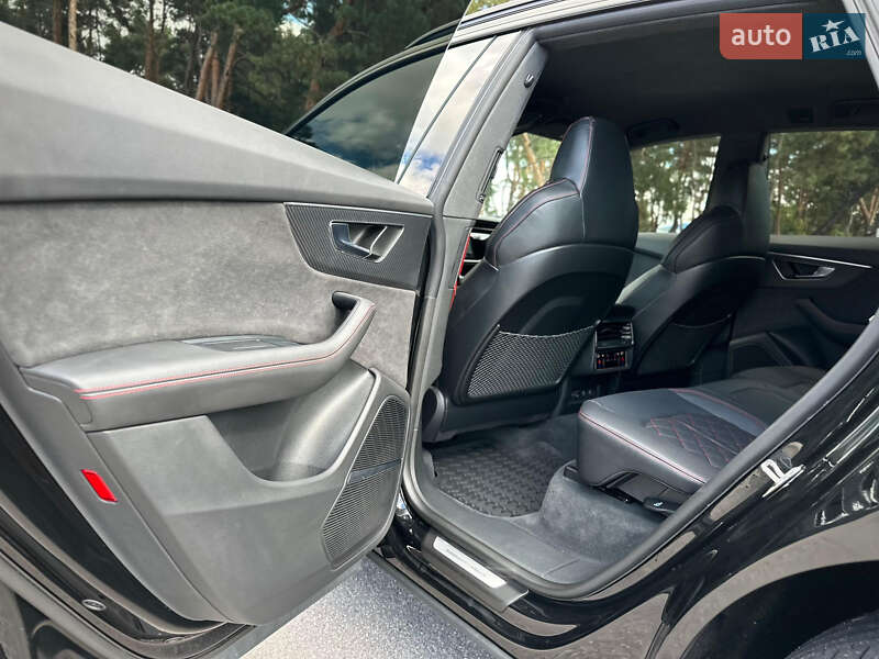 Внедорожник / Кроссовер Audi SQ8 2025 в Киеве