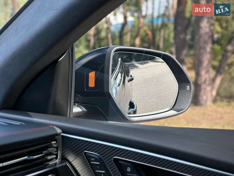 Внедорожник / Кроссовер Audi SQ8 2025 в Киеве