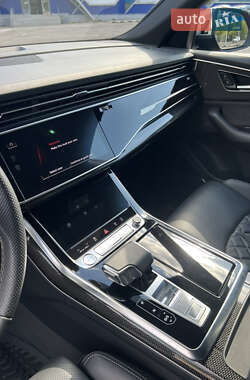 Внедорожник / Кроссовер Audi SQ8 2021 в 