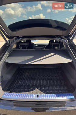 Внедорожник / Кроссовер Audi SQ8 2021 в 