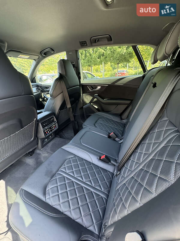 Внедорожник / Кроссовер Audi SQ8 2021 в Киеве фото 26 Внедорожник / Кроссовер Audi SQ8 2021 в Киеве
