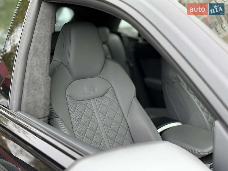 Внедорожник / Кроссовер Audi SQ8 2021 в Киеве