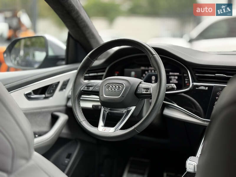 Внедорожник / Кроссовер Audi SQ8 2021 в Киеве