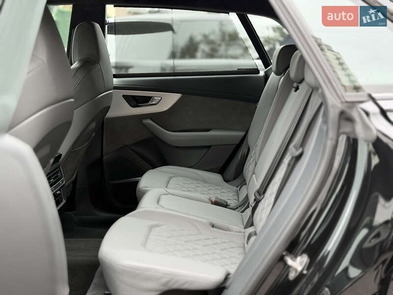 Внедорожник / Кроссовер Audi SQ8 2021 в Киеве