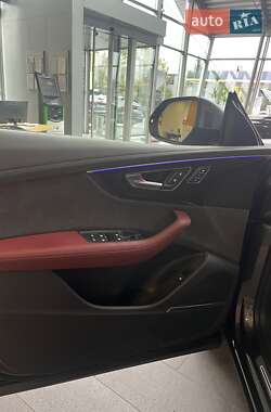 Внедорожник / Кроссовер Audi SQ8 2021 в 