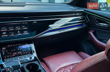 Внедорожник / Кроссовер Audi SQ8 2021 в 