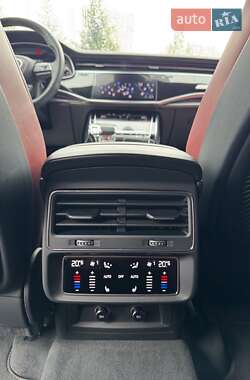 Внедорожник / Кроссовер Audi SQ8 2023 в 