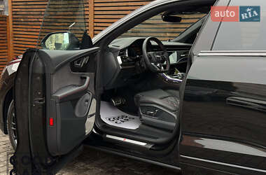 Внедорожник / Кроссовер Audi SQ8 2024 в 