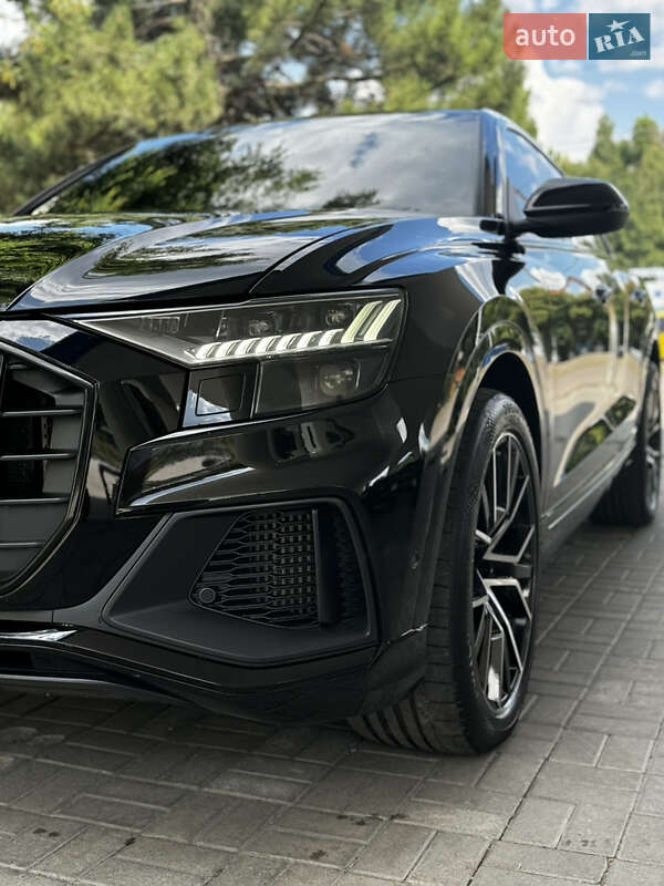 Позашляховик / Кросовер Audi SQ8 2021 в Дніпрі