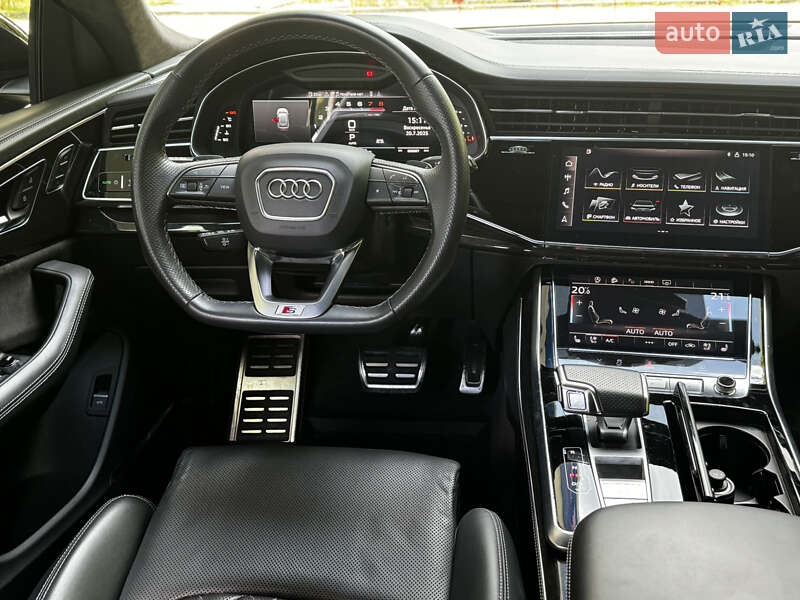 Позашляховик / Кросовер Audi SQ8 2021 в Дніпрі