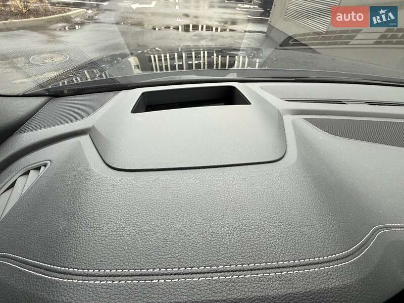 Внедорожник / Кроссовер Audi SQ8 2025 в Киеве