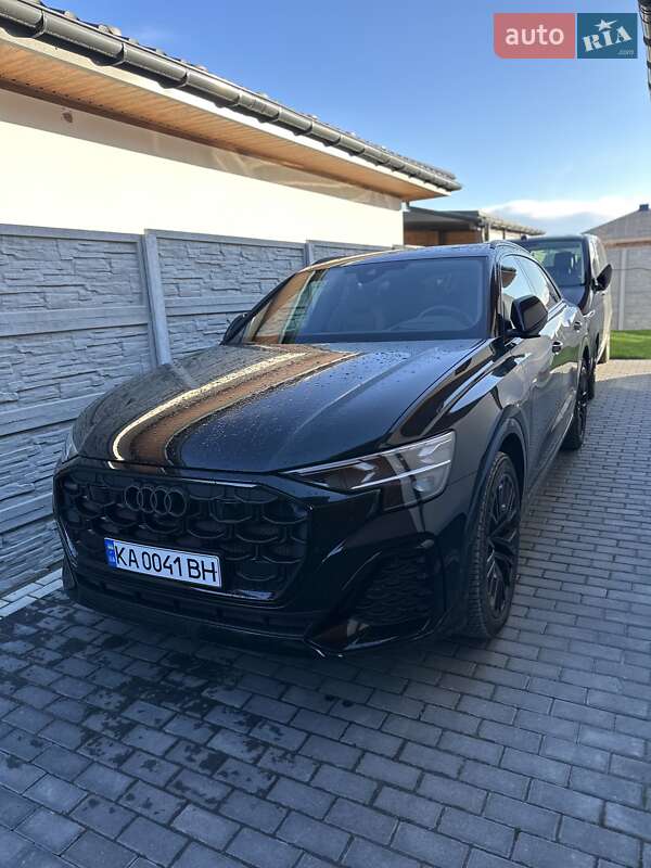 Внедорожник / Кроссовер Audi SQ8 2025 в  фото Внедорожник / Кроссовер Audi SQ8 2025 в