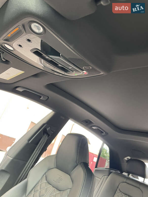 Внедорожник / Кроссовер Audi SQ8 2021 в Киеве