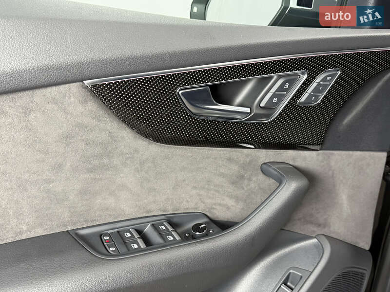 Позашляховик / Кросовер Audi SQ8 2021 в Одесі