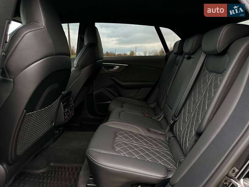Внедорожник / Кроссовер Audi SQ8 2024 в Киеве