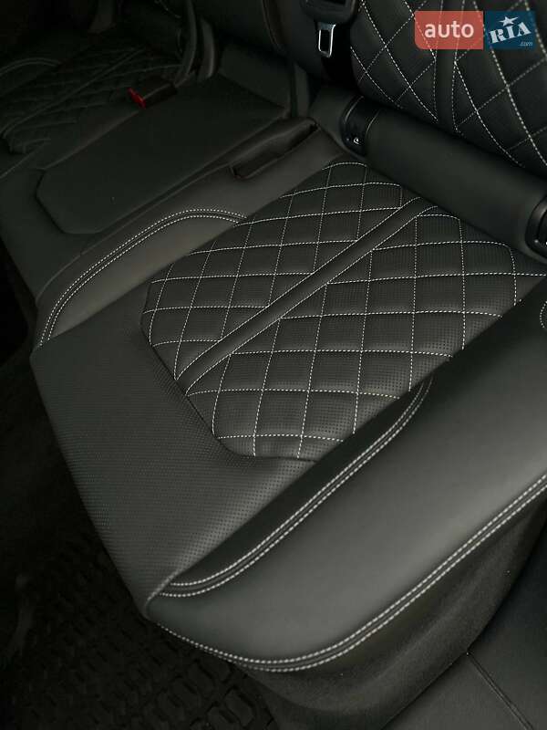 Внедорожник / Кроссовер Audi SQ8 2024 в Киеве