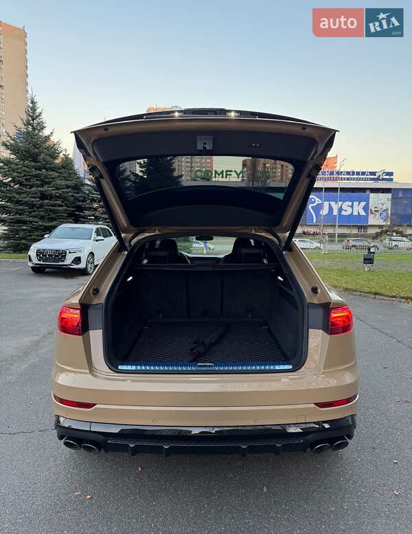 Позашляховик / Кросовер Audi SQ8 2024 в Києві