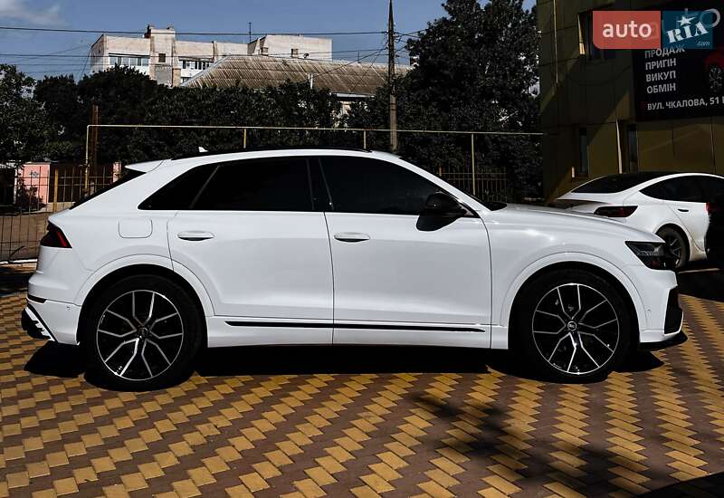 Внедорожник / Кроссовер Audi SQ8 2020 в Николаеве
