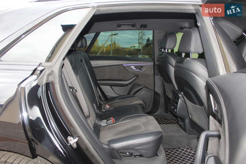 Внедорожник / Кроссовер Audi SQ8 2020 в Трускавце