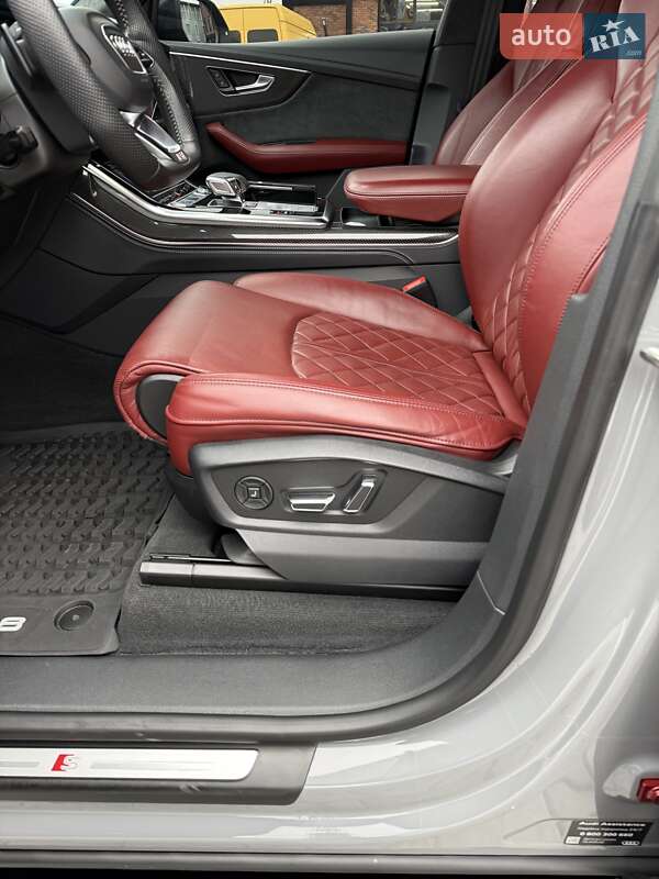 Внедорожник / Кроссовер Audi SQ8 2020 в Киеве фото 11 Внедорожник / Кроссовер Audi SQ8 2020 в Киеве