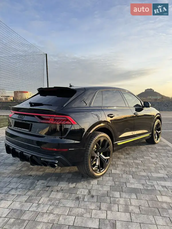 Audi SQ8 2021