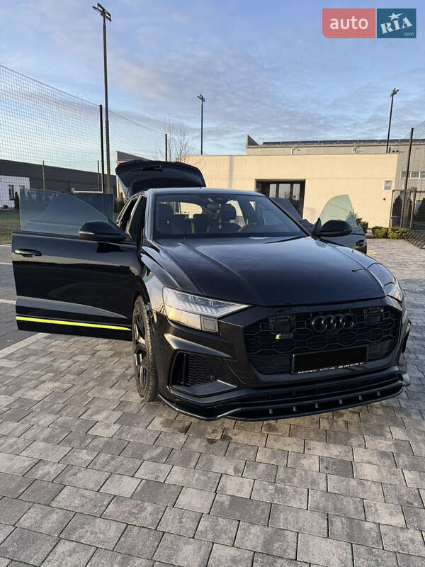 Внедорожник / Кроссовер Audi SQ8 2021 в Мукачево