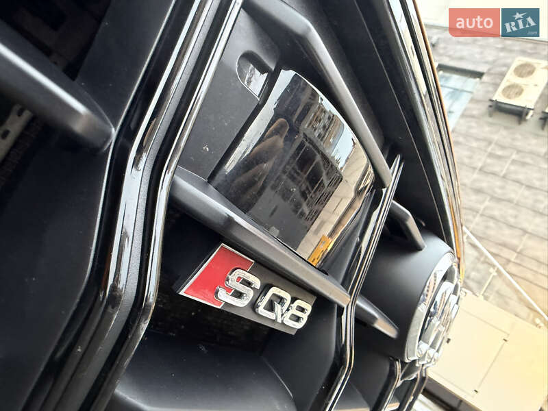 Внедорожник / Кроссовер Audi SQ8 2021 в Киеве