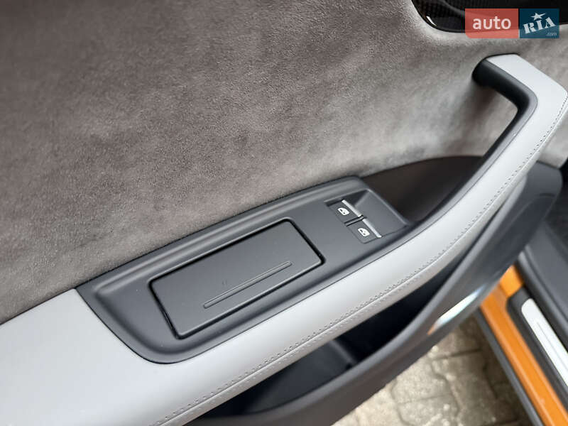 Внедорожник / Кроссовер Audi SQ8 2021 в Киеве