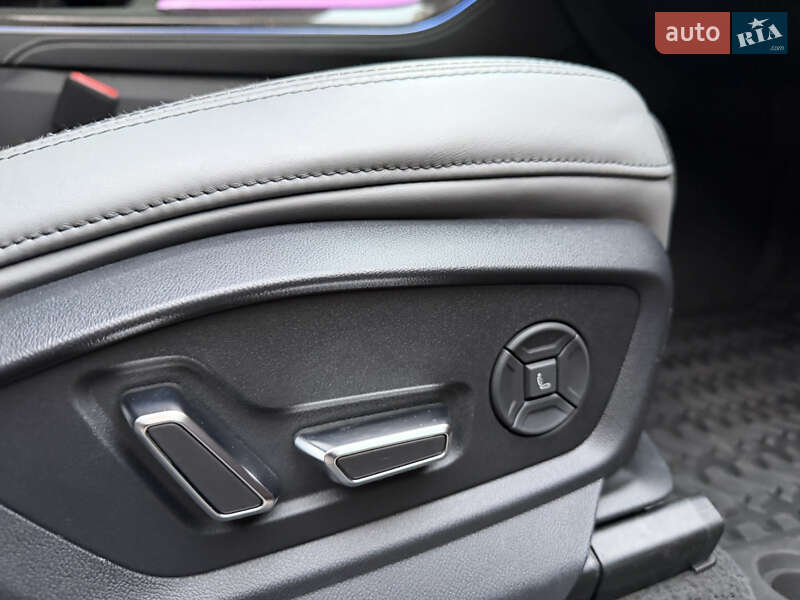 Внедорожник / Кроссовер Audi SQ8 2021 в Киеве