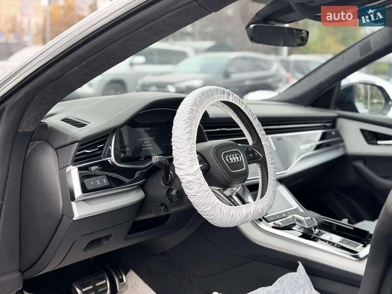 Внедорожник / Кроссовер Audi SQ8 2025 в Киеве