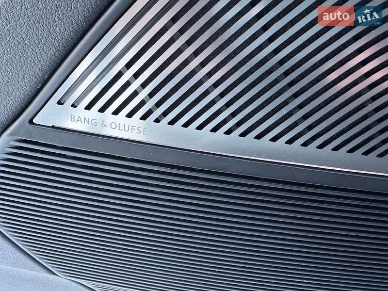 Внедорожник / Кроссовер Audi SQ8 2024 в Киеве