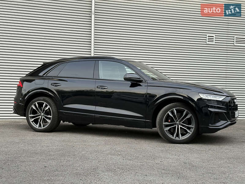 Внедорожник / Кроссовер Audi SQ8 2019 в Ровно