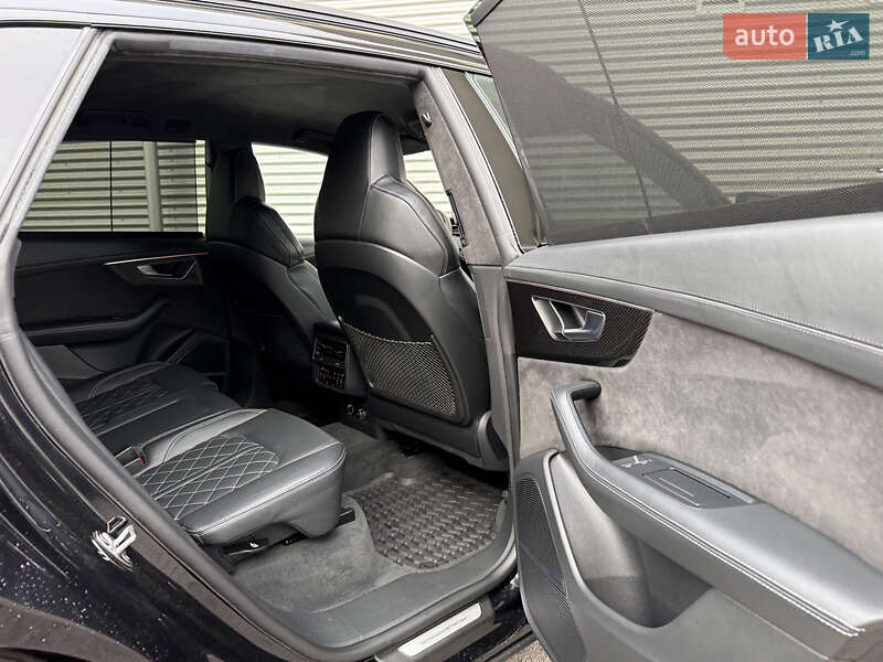 Внедорожник / Кроссовер Audi SQ8 2019 в Ровно