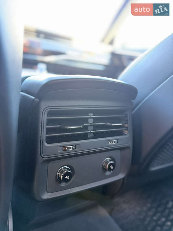 Позашляховик / Кросовер Audi SQ8 2021 в Кривому Розі фото 19 Позашляховик / Кросовер Audi SQ8 2021 в Кривому Розі